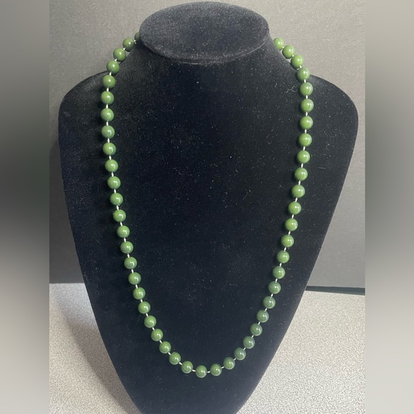 Dark Green Bead Necklace - Picture 1 of 4